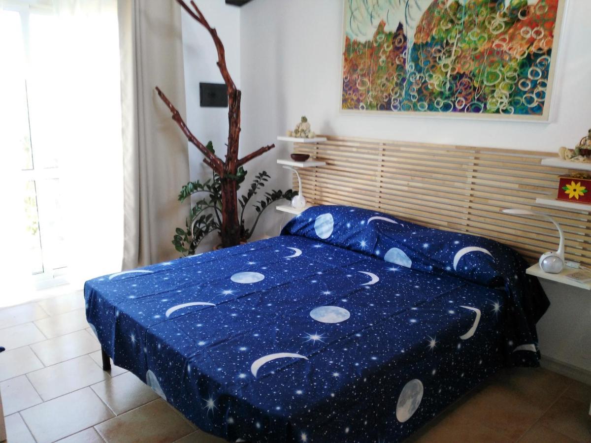 B&B Glamping Semaforo Capo Sperone Sant'Antioco Bagian luar foto